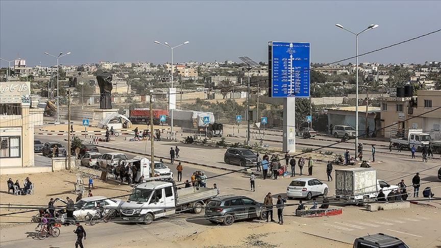 Lembaga kemanusiaan: Hanya 9.800 truk bantuan masuki Gaza sejak serangan Israel 1 Situasi bantuan kemanusiaan di Gaza. (Foto: AA)