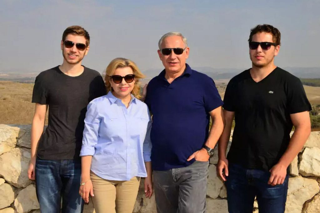 LAPORAN KHUSUS: Skandal-skandal korupsi sang penjagal 6 netanyahu family